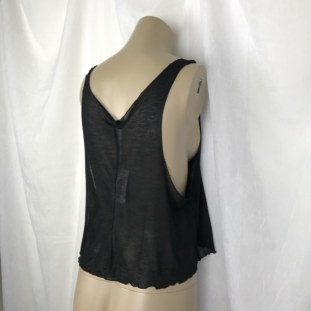 🚫SOLD🚫 NWT Black Grey Geometric Sheer Crop Tank - Picture 6 of 7